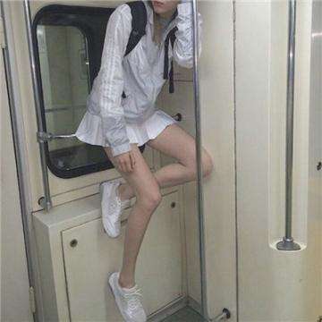 天津铁警开展禁毒宣传，旅客借助器材体验吸毒后眩晕等不良反应